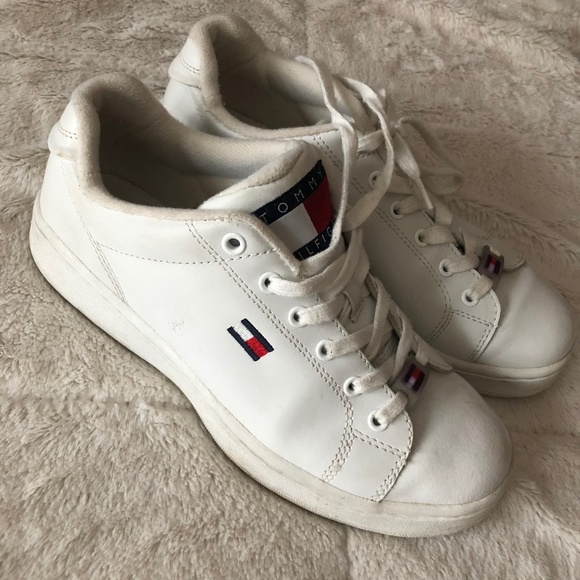 tommy hilfiger sneakers 90s